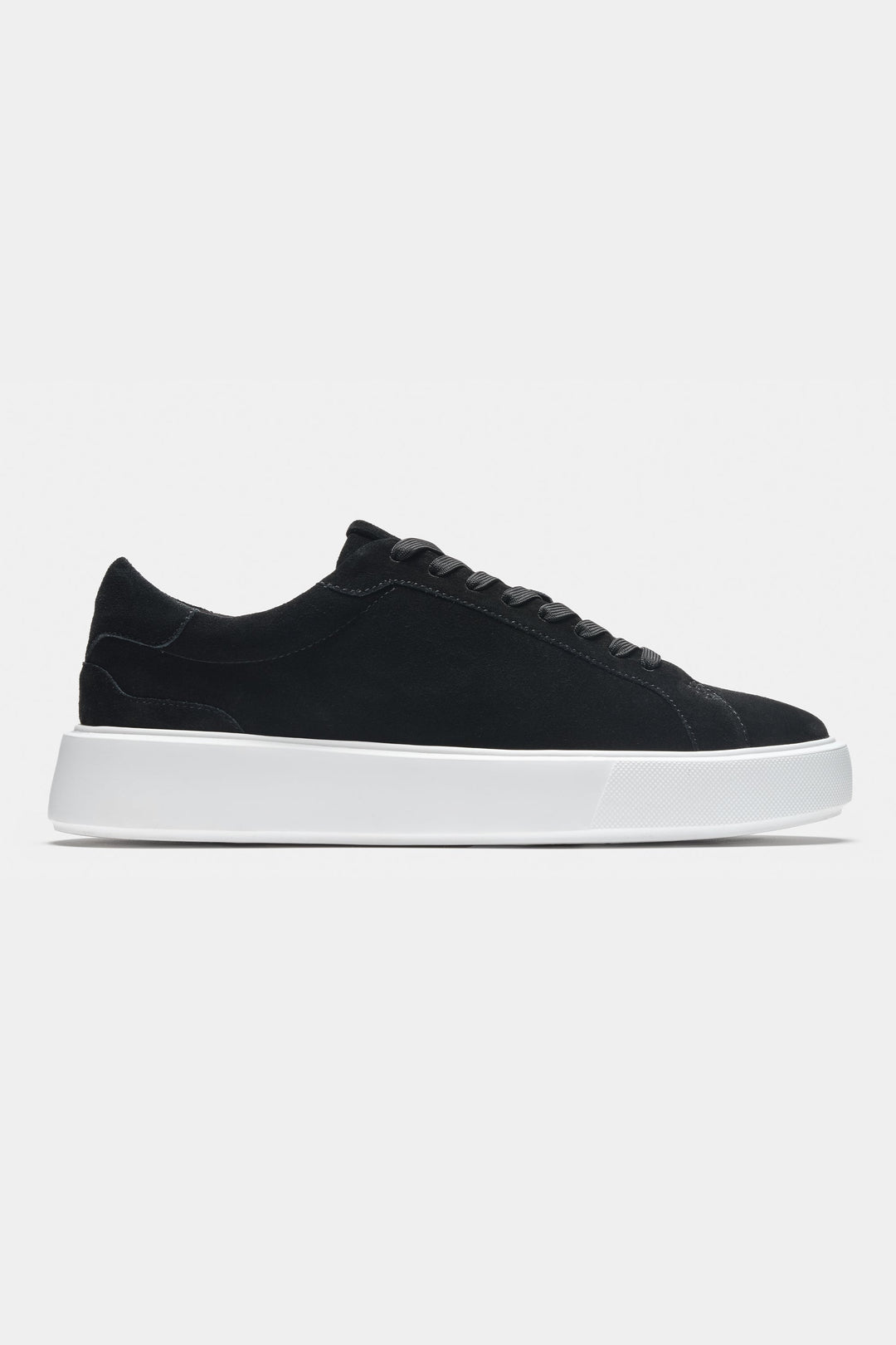 LA BASKET EN SUEDE CLASSIQUE