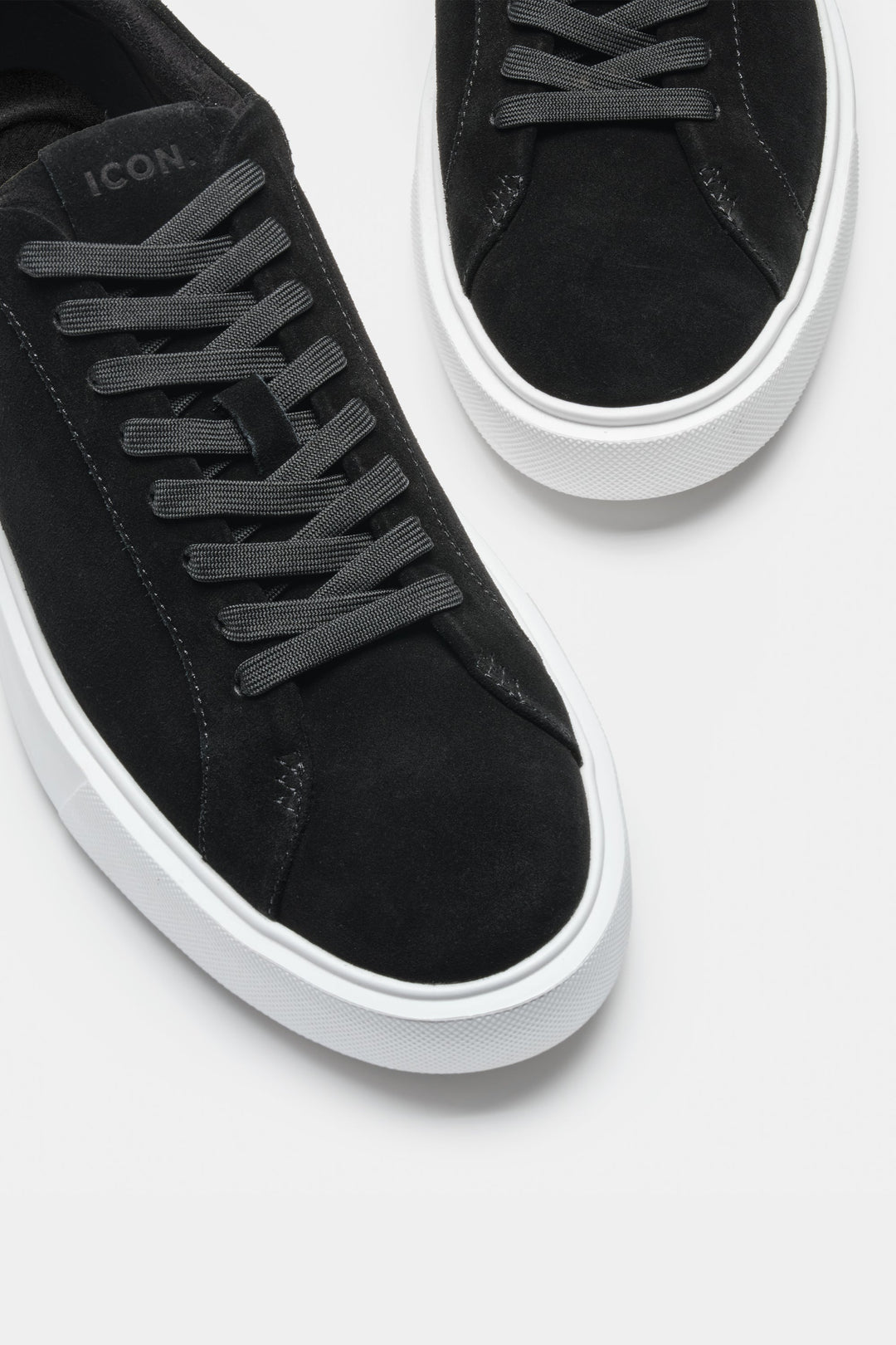 LA BASKET EN SUEDE CLASSIQUE